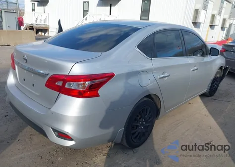 2017 Nissan Sentra S z USA, uszkodzony, nr VIN 3N1AB7AP1HY396141
